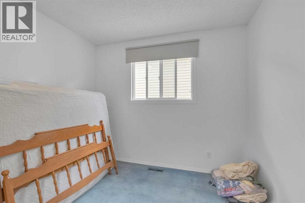 Calgary — Calgary - Main photo