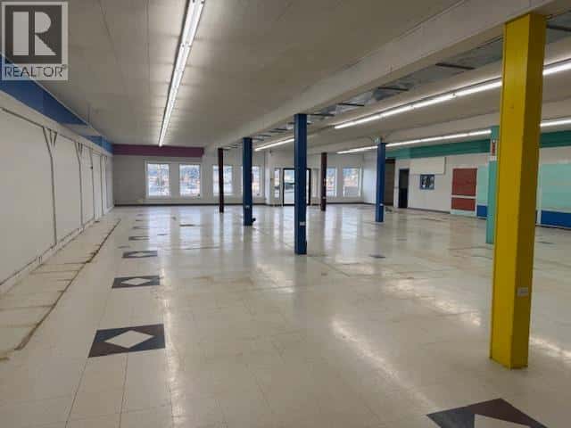 32 N BROADWAY AVENUE — Williams Lake - Photo 5 of 9