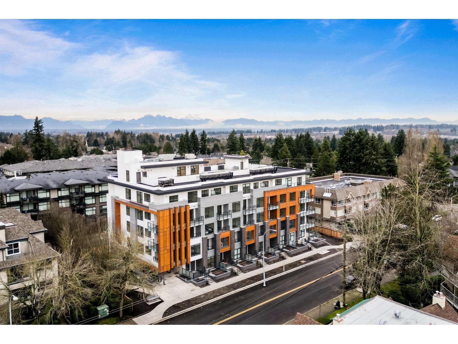 201 15353 17 AVENUE — Surrey, British Columbia - Main photo