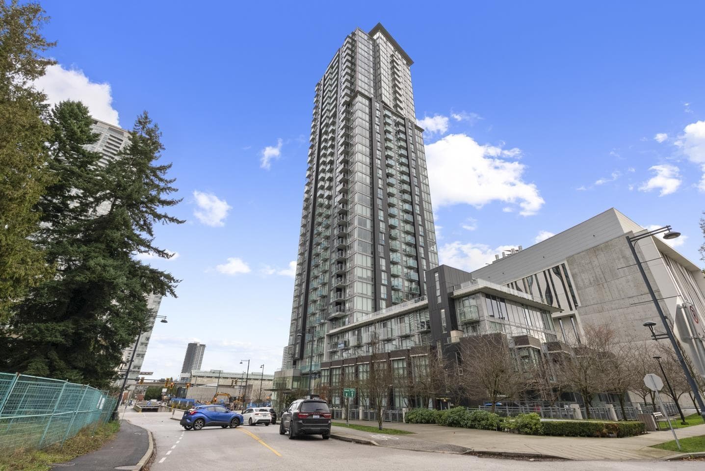 1106 13438 CENTRAL AVENUE — Surrey, British Columbia - Main photo