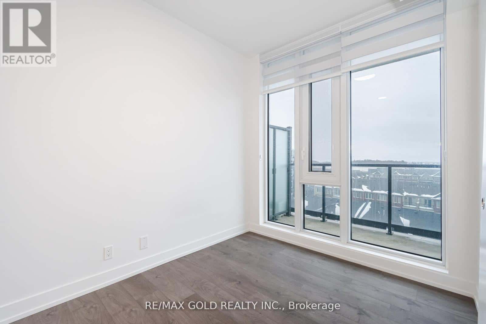 Brampton (Northwest Brampton) — Brampton (Northwest Brampton) - Photo 2 of 39