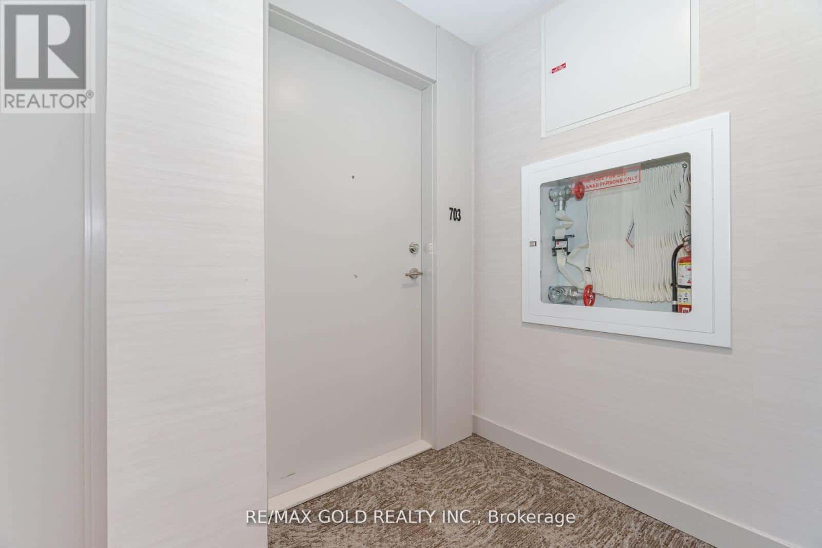 703 - 215 VETERANS DRIVE — Brampton (Northwest Brampton), Ontario - Photo 5 of 39