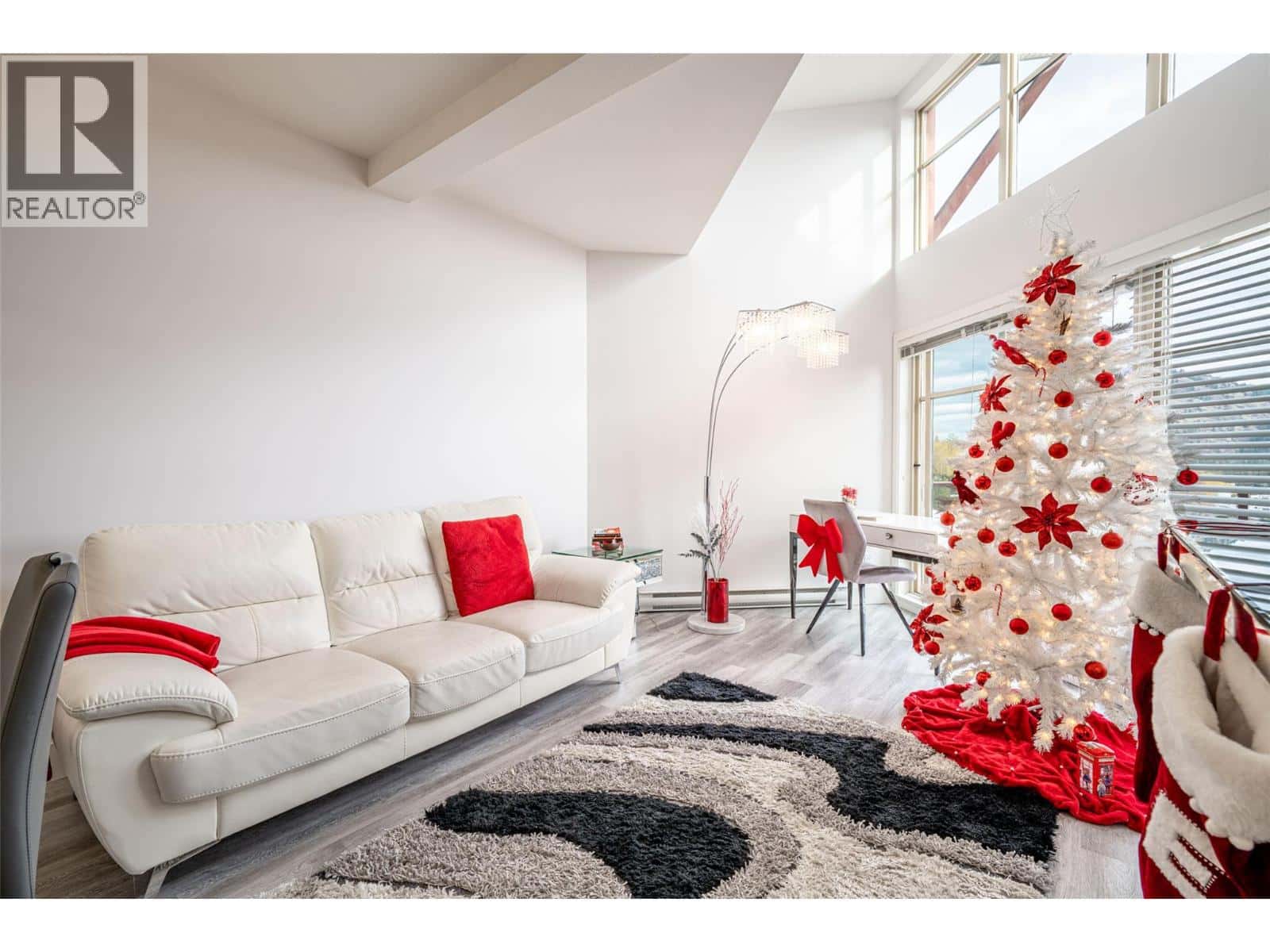 West Kelowna — West Kelowna - Photo 4 of 34