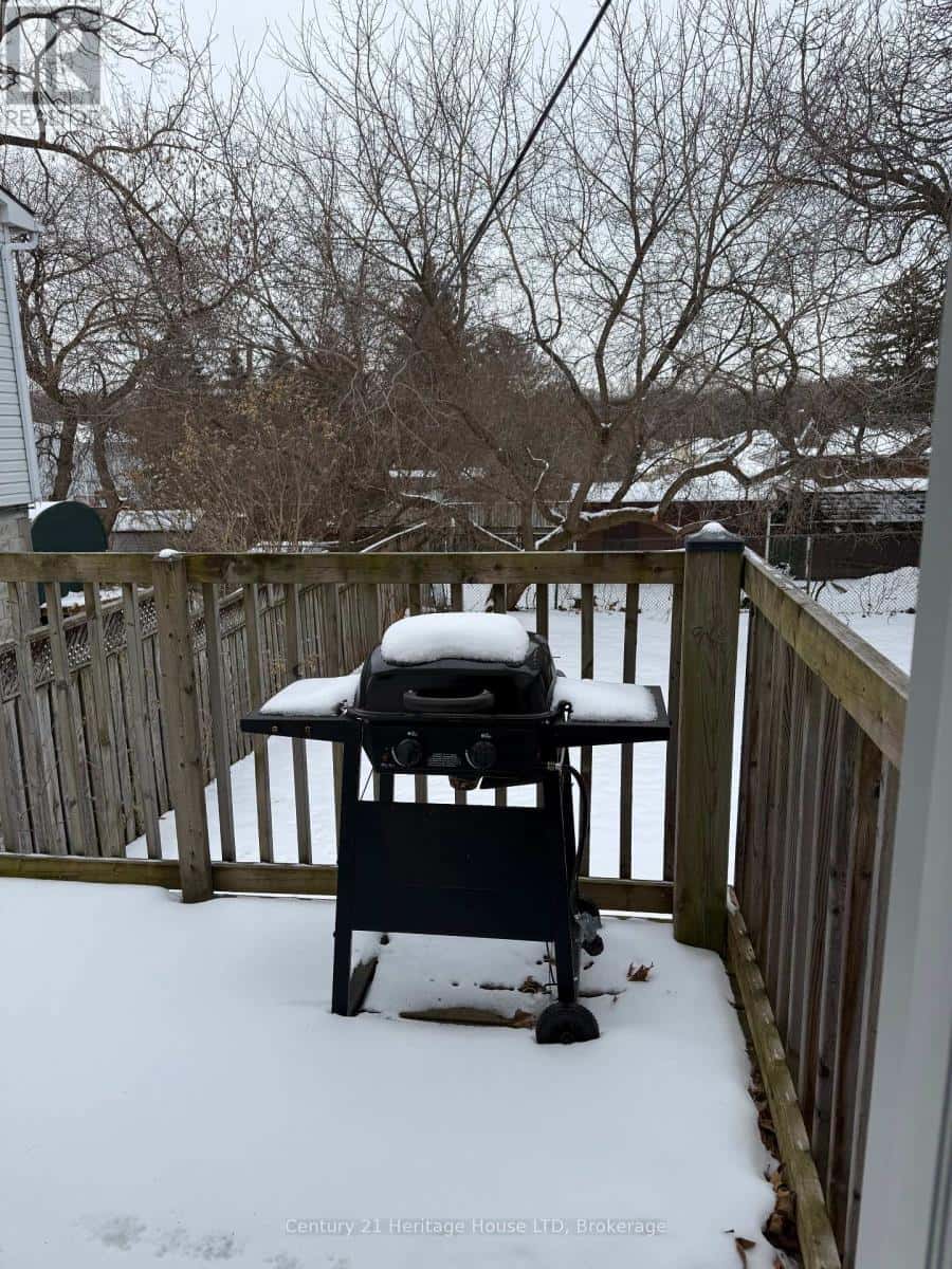 Fort Erie (Ridgeway) — Fort Erie (Ridgeway) - Photo 5 of 5