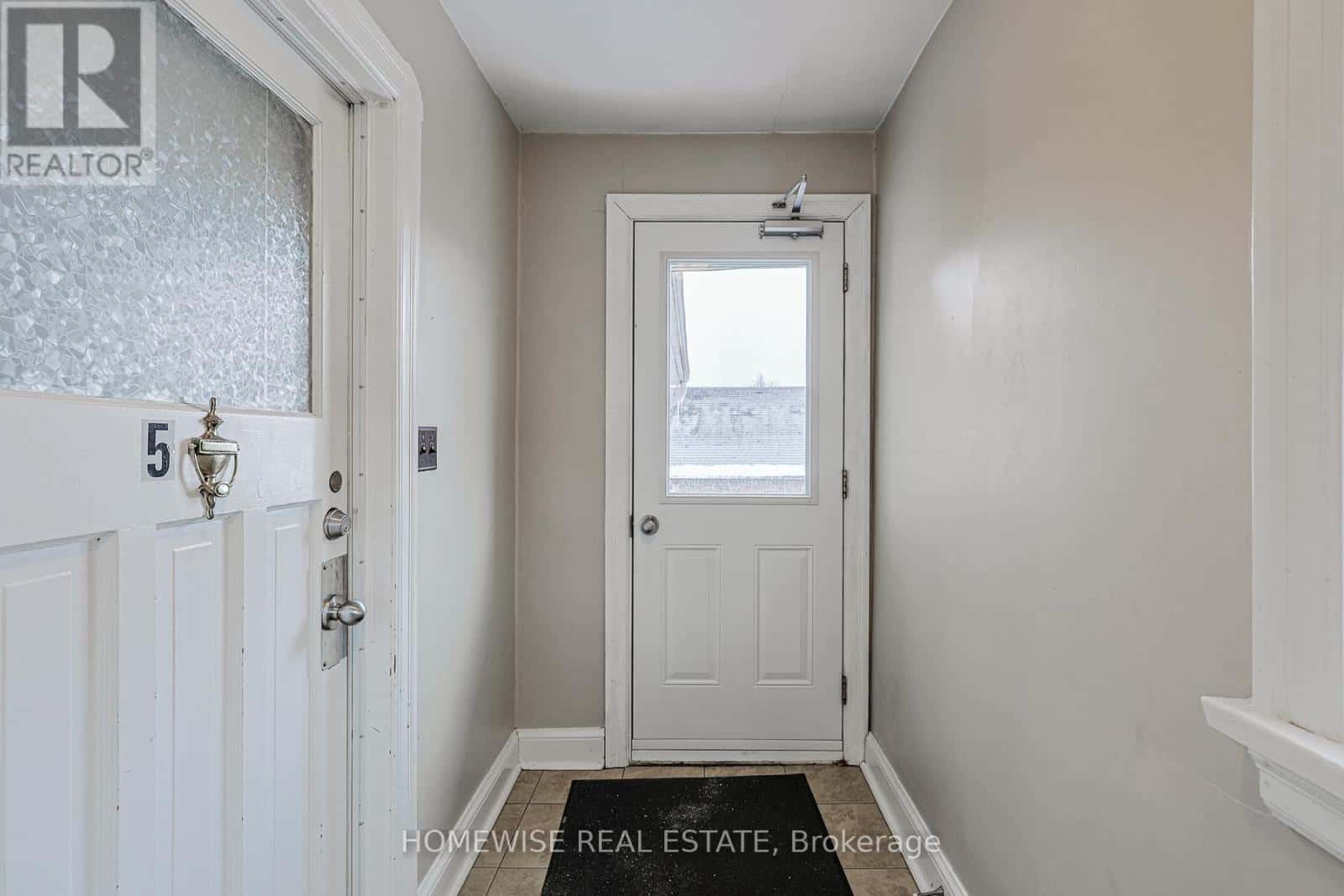 4 - 366 MARY STREET N — Oshawa (O'Neill) - Photo 4 of 31