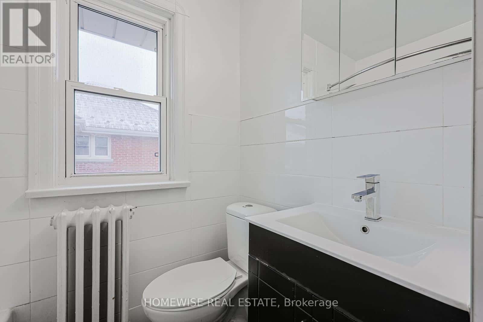 4 - 366 MARY STREET N — Oshawa (O'Neill) - Photo 5 of 31