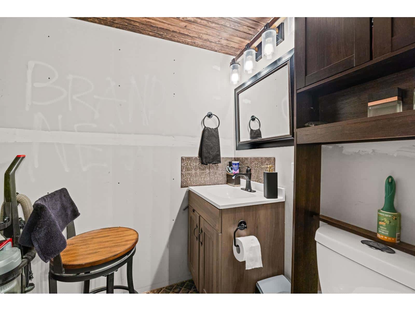 Chilliwack — Chilliwack - Photo 2 of 32