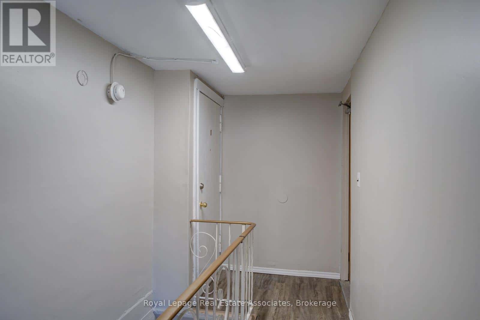 Brantford — Brantford - Photo 5 of 21