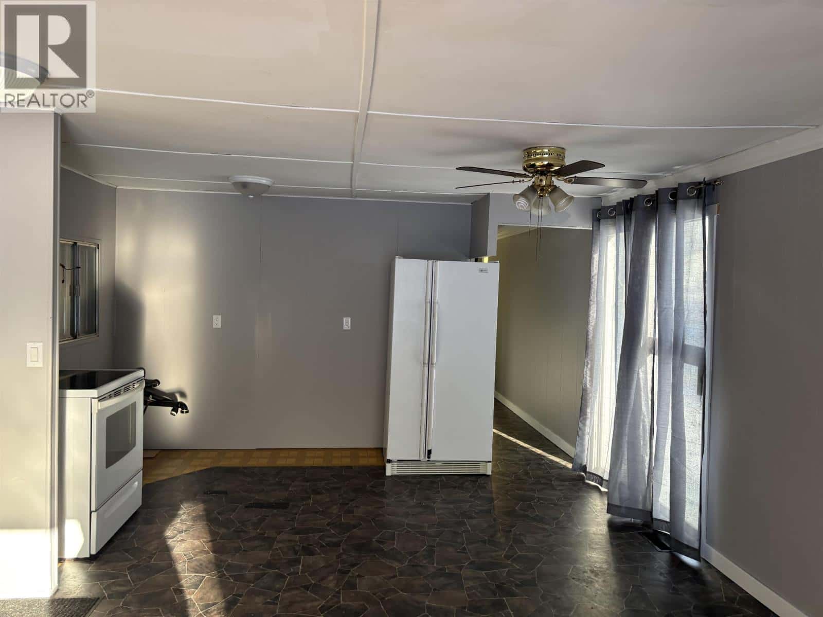 150 Mile House — 150 Mile House - Photo 4 of 22