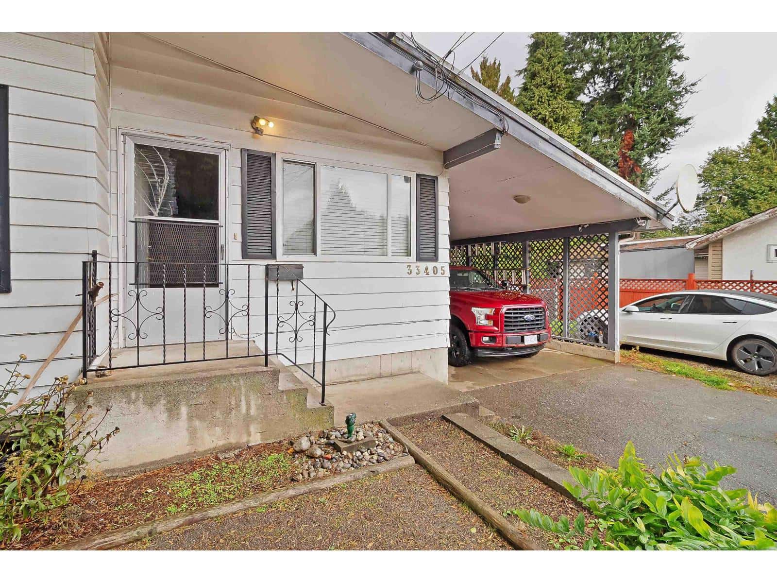 Abbotsford — Abbotsford - Photo 3 of 30