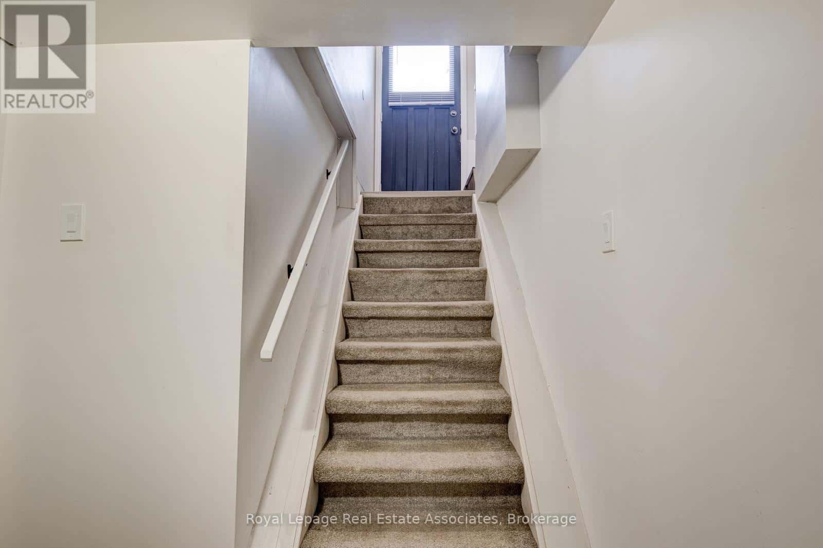 Kitchener — Kitchener - Photo 2 of 24