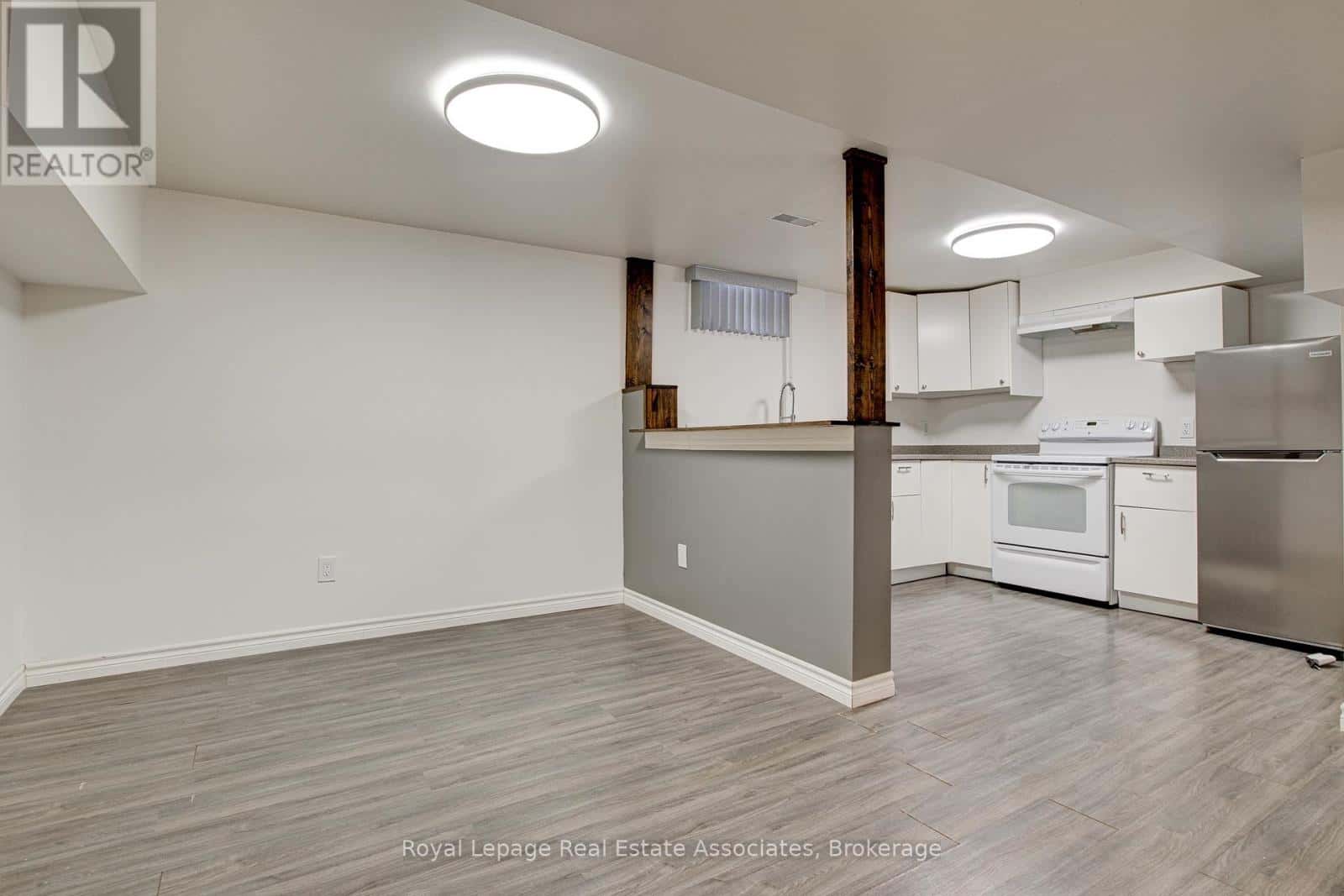 Kitchener — Kitchener - Photo 5 of 24