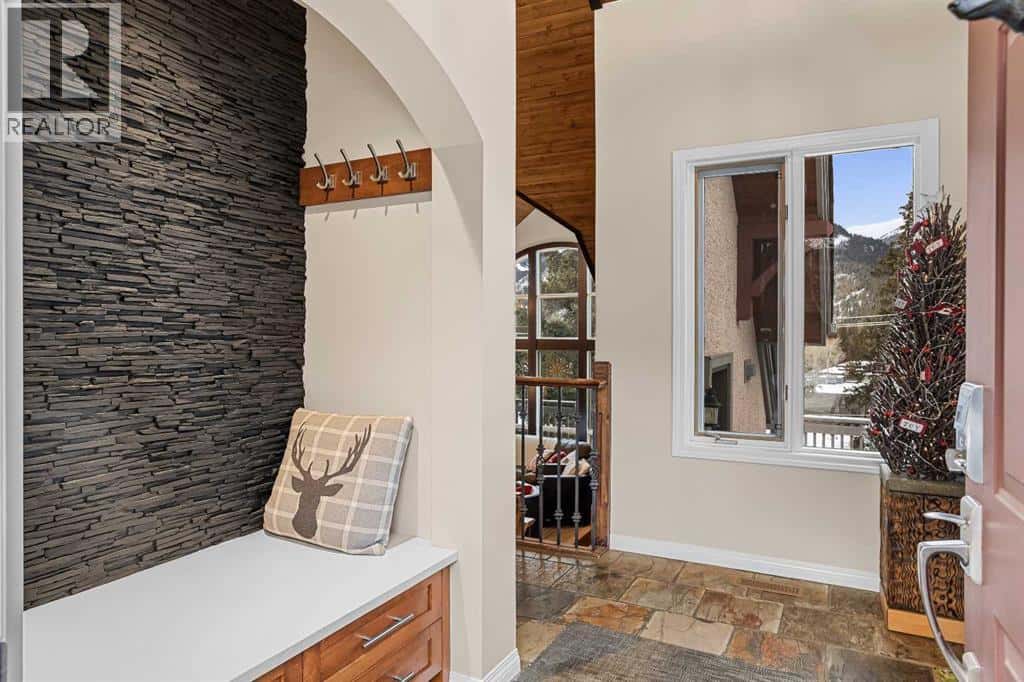 12 Antelope Lane — Banff, Alberta - Photo 4 of 50