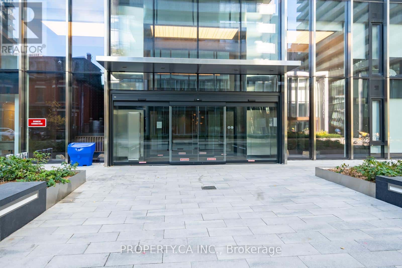 1705 - 55 CHARLES STREET E — Toronto (Church-Yonge Corridor) - Photo 2 of 14