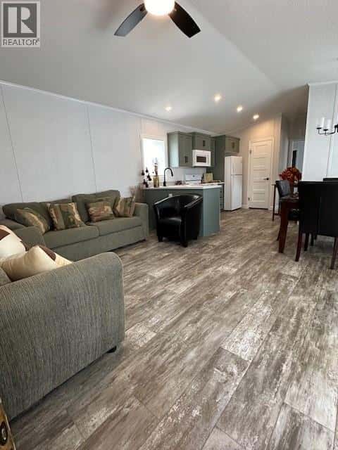 Chase — Chase - Photo 3 of 19