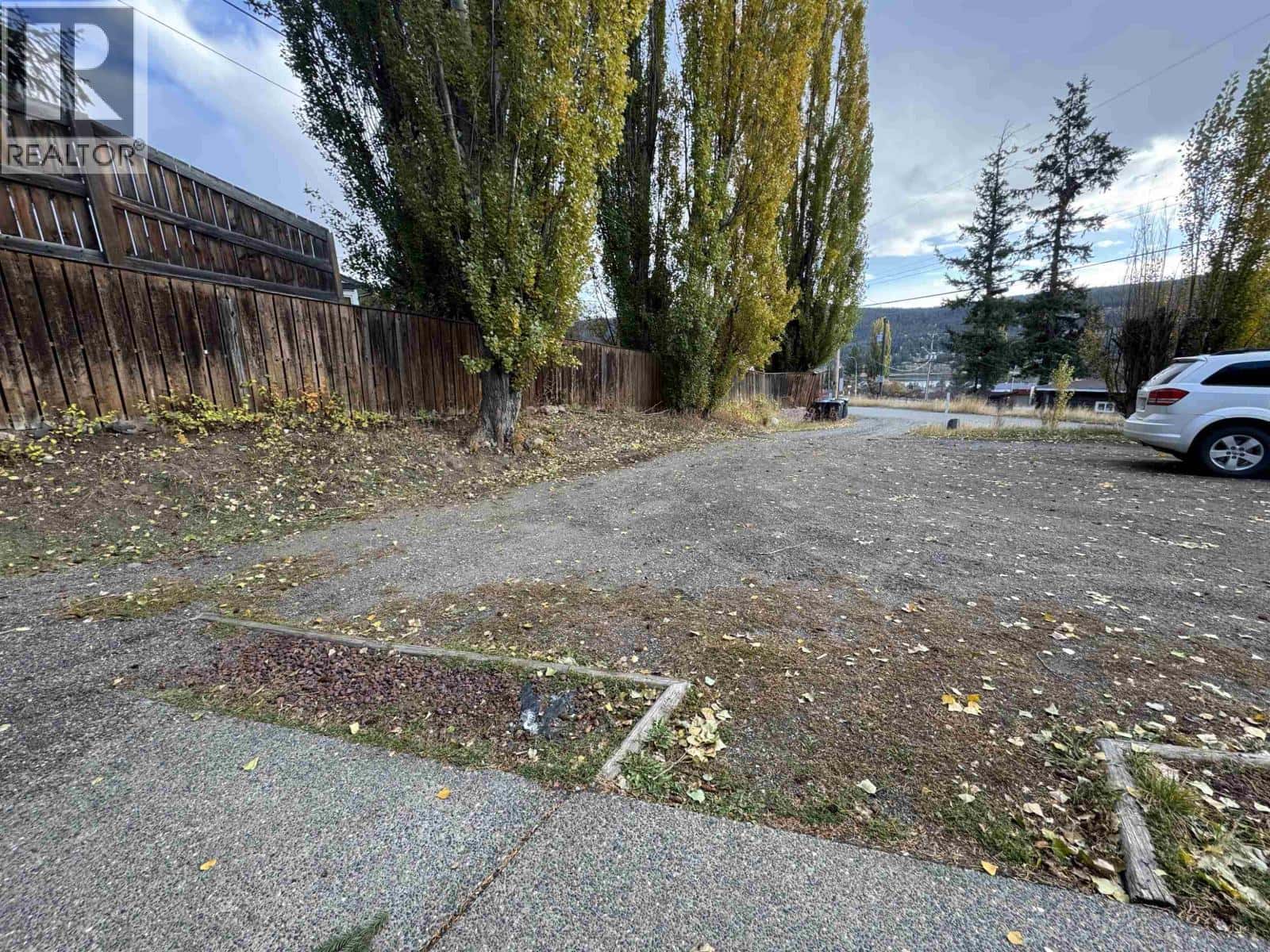 204 ROWAT ROAD — Williams Lake, British Columbia - Photo 4 of 30