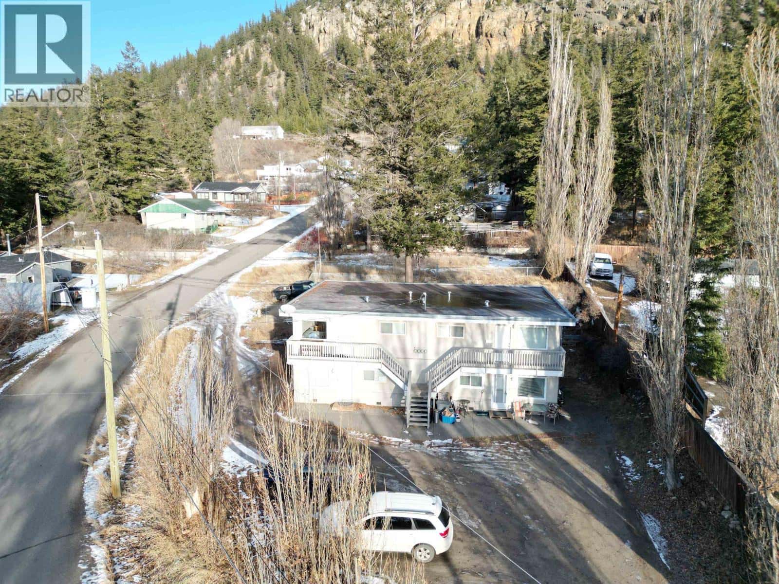 204 ROWAT ROAD — Williams Lake, British Columbia - Photo 5 of 30