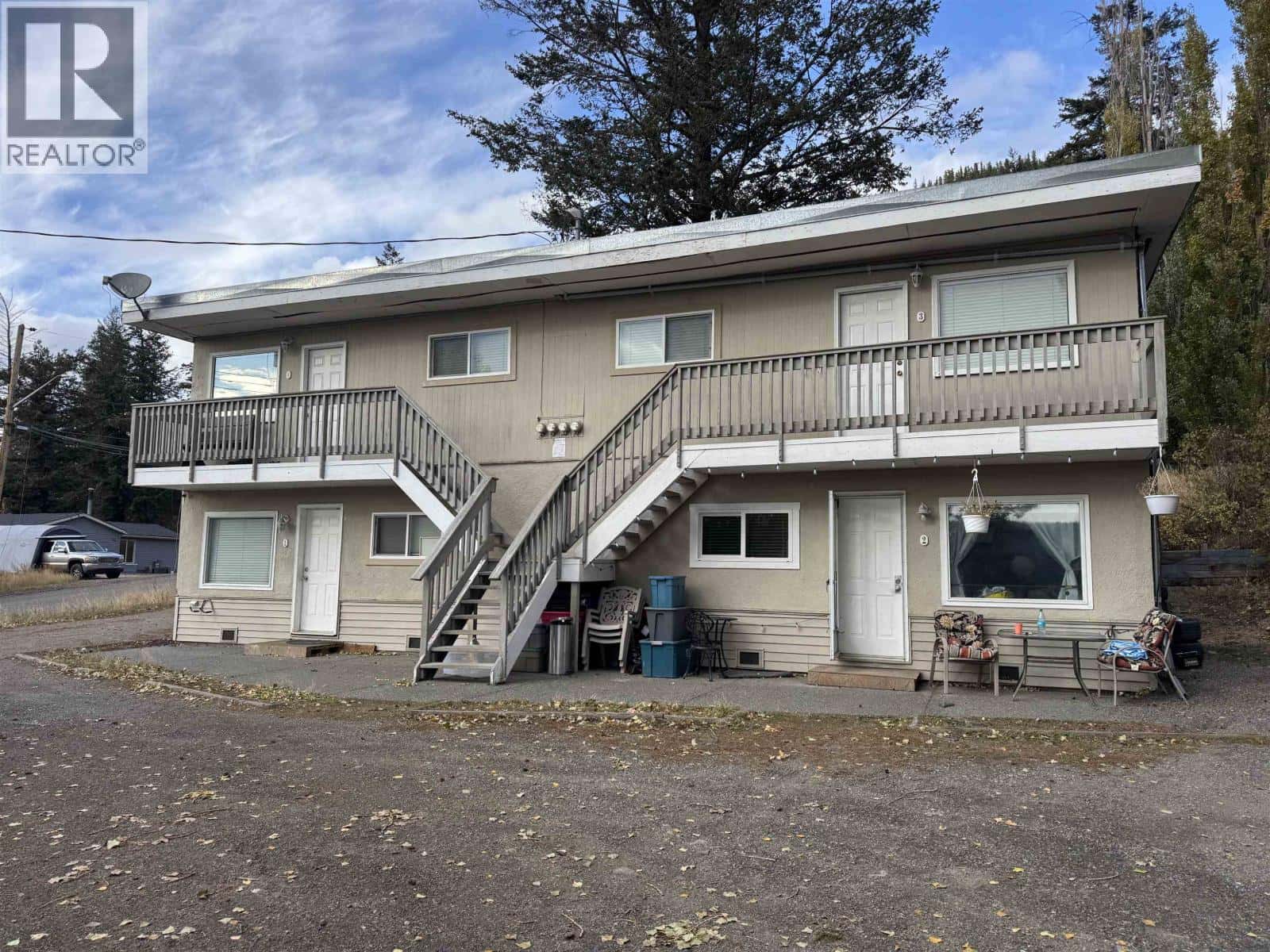 204 ROWAT ROAD — Williams Lake, British Columbia - Photo 2 of 30