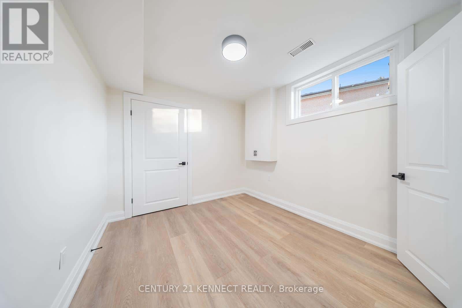 Toronto (Guildwood) — Toronto (Guildwood) - Photo 2 of 29