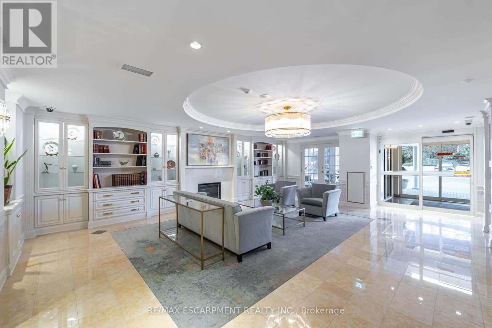 GLA1 - 60 OLD MILL ROAD — Oakville (OO Old Oakville) - Photo 3 of 49