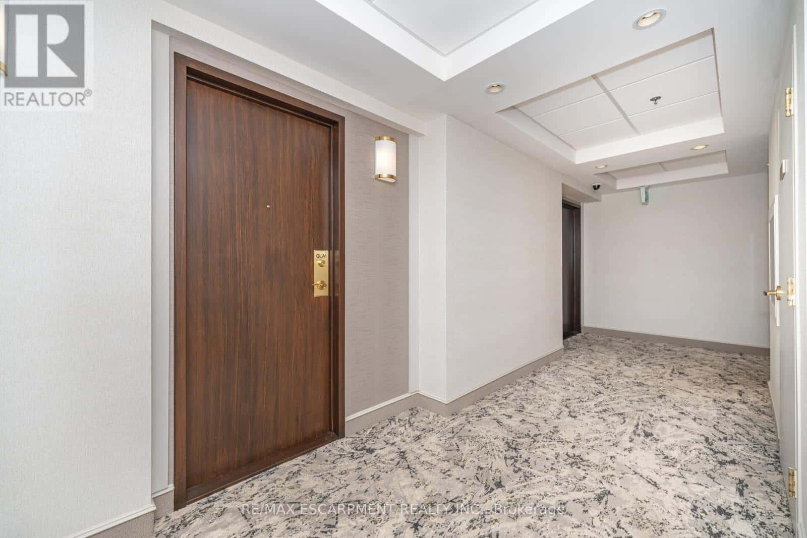 GLA1 - 60 OLD MILL ROAD — Oakville (OO Old Oakville) - Photo 5 of 49