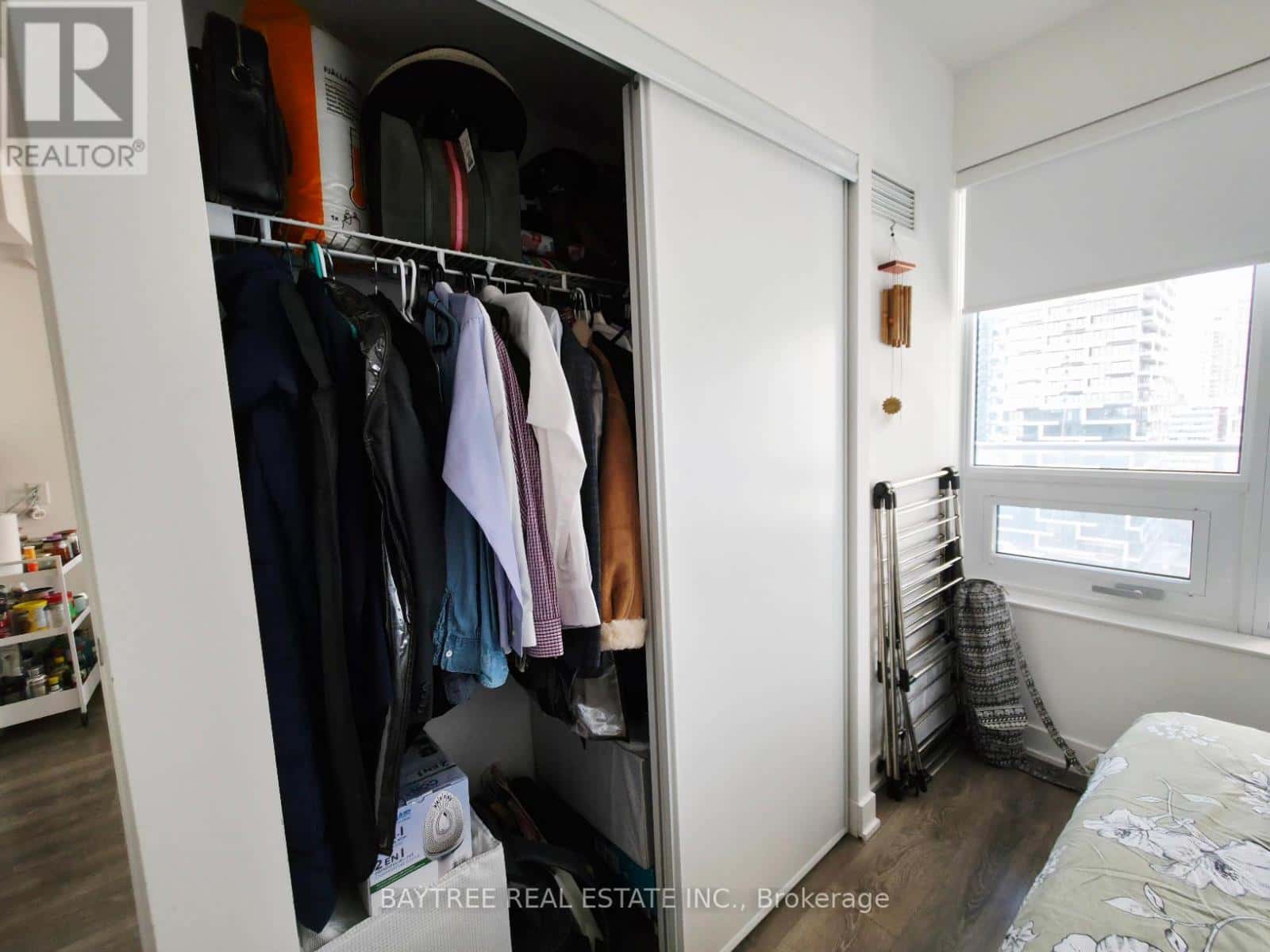 1911 - 195 REDPATH AVENUE — Toronto (Mount Pleasant West) - Photo 3 of 32