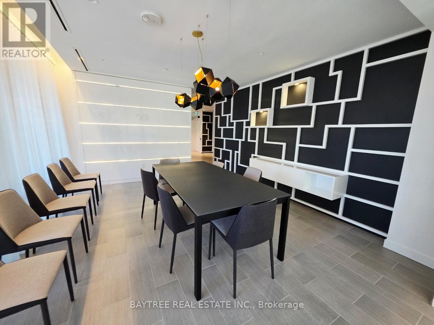 1911 - 195 REDPATH AVENUE — Toronto (Mount Pleasant West) - Main photo