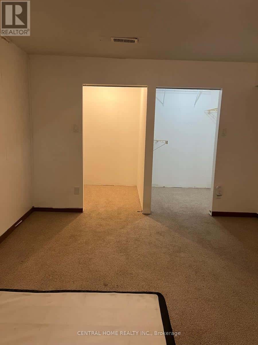 Newmarket (Bristol-London) — Newmarket (Bristol-London) - Photo 5 of 9