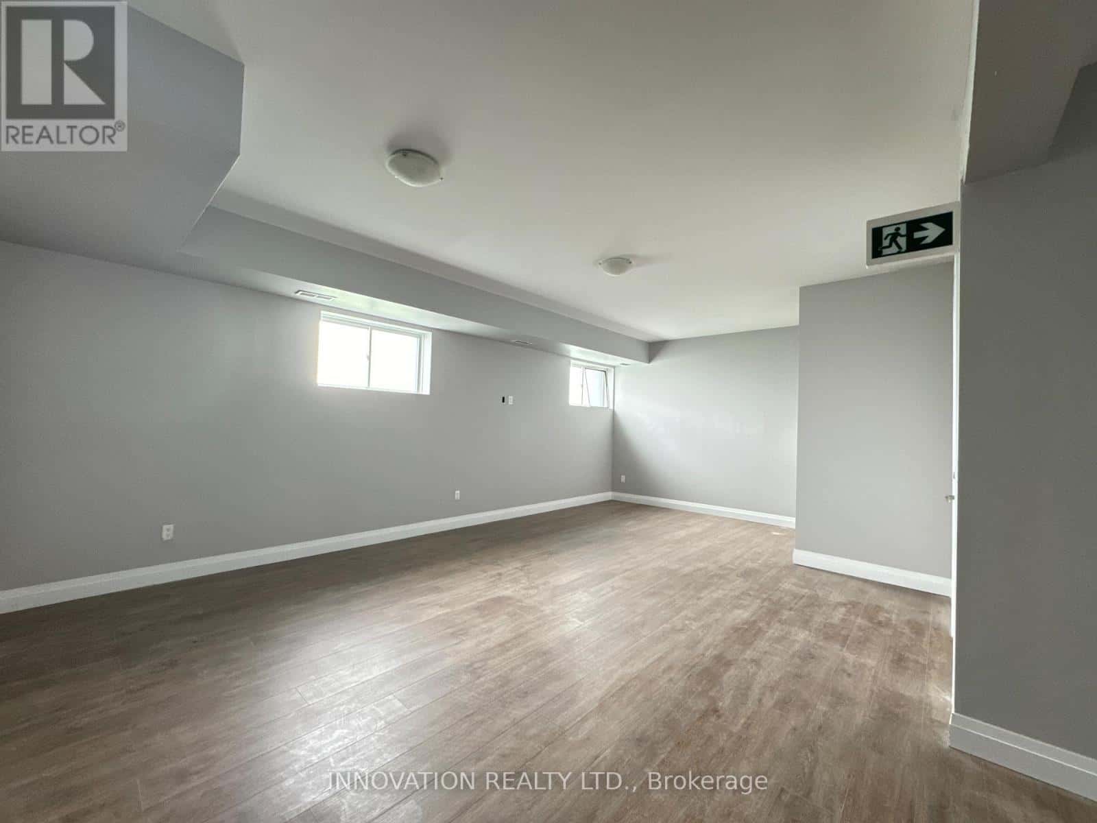 Ottawa — Ottawa - Photo 4 of 6