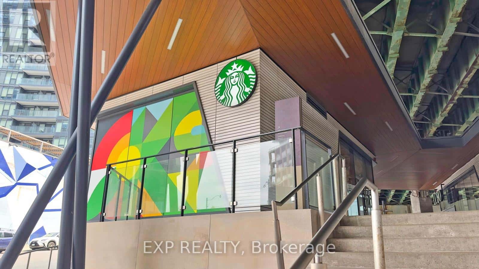 615 - 17 BATHURST STREET — Toronto (Waterfront Communities) - Photo 5 of 38