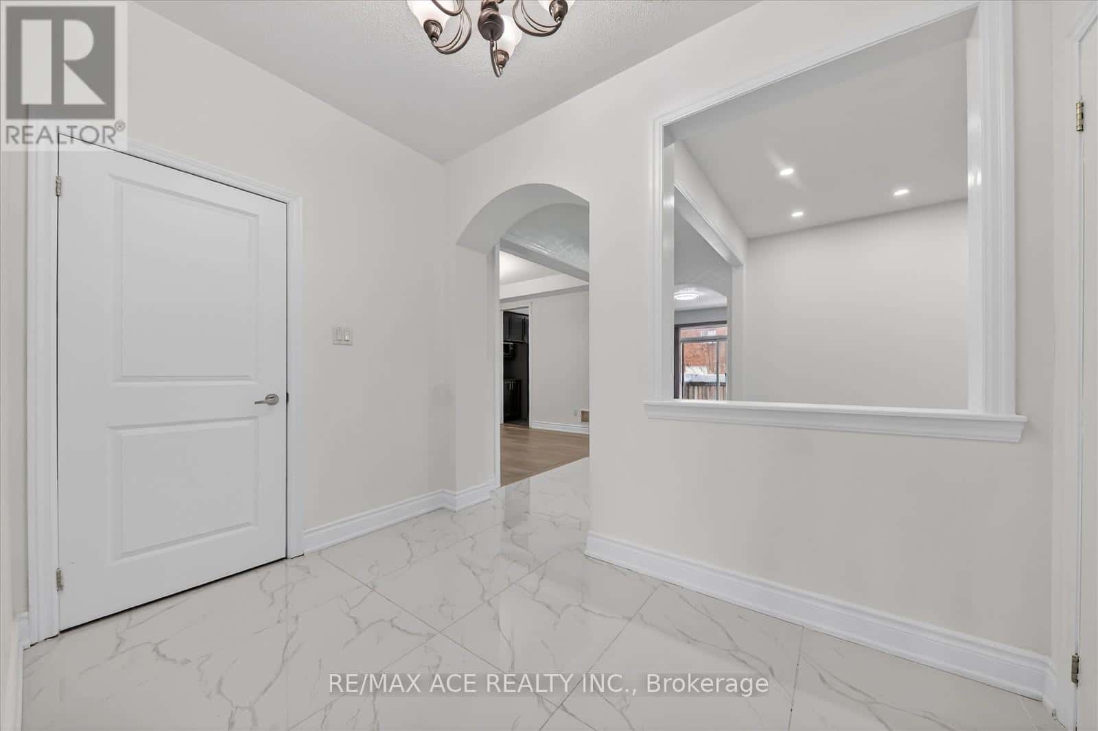 Oshawa (Windfields) — Oshawa (Windfields) - Photo 5 of 46