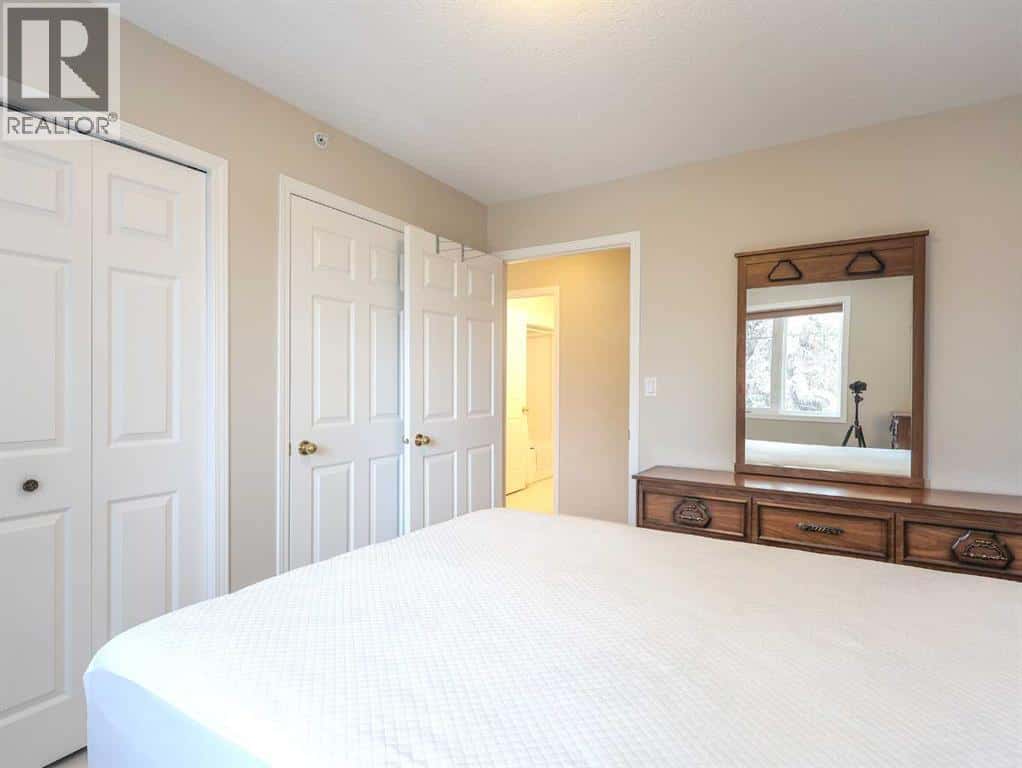 Stettler — Stettler - Photo 2 of 47