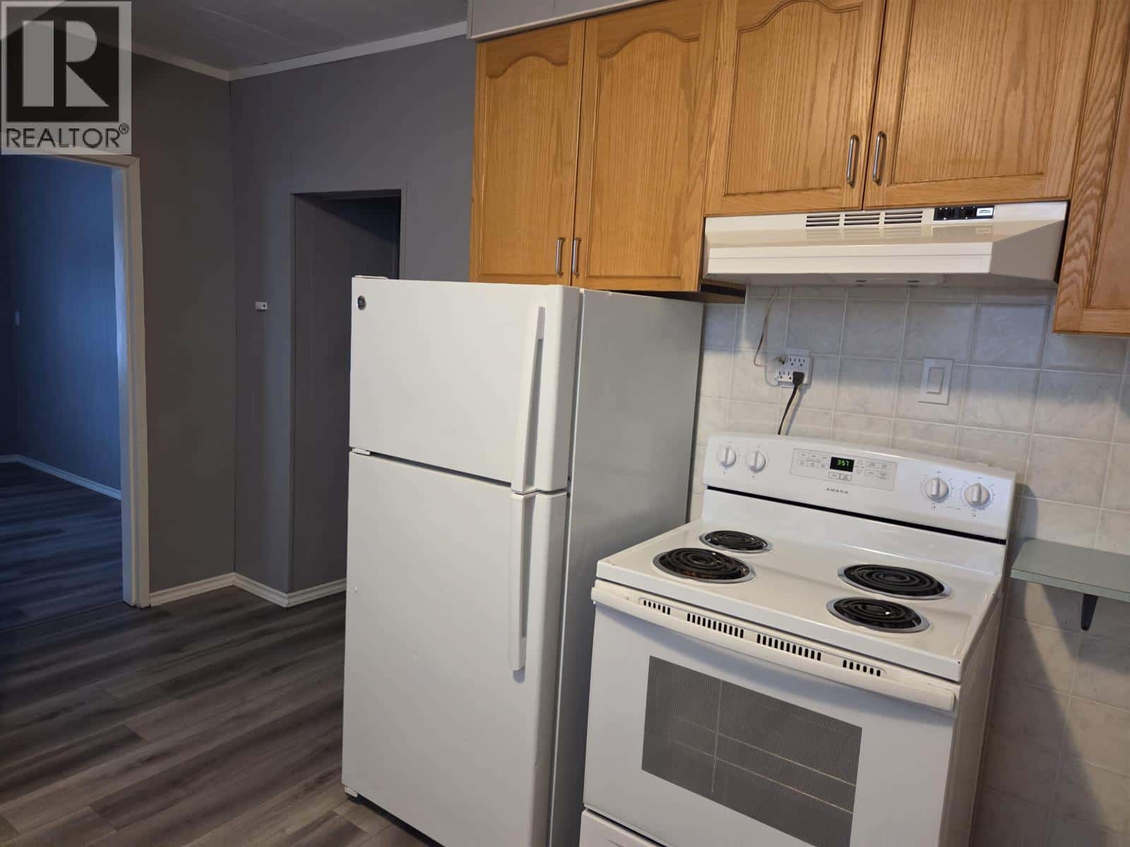 1651 8TH AVENUE — Prince George, British Columbia - Photo 5 of 14