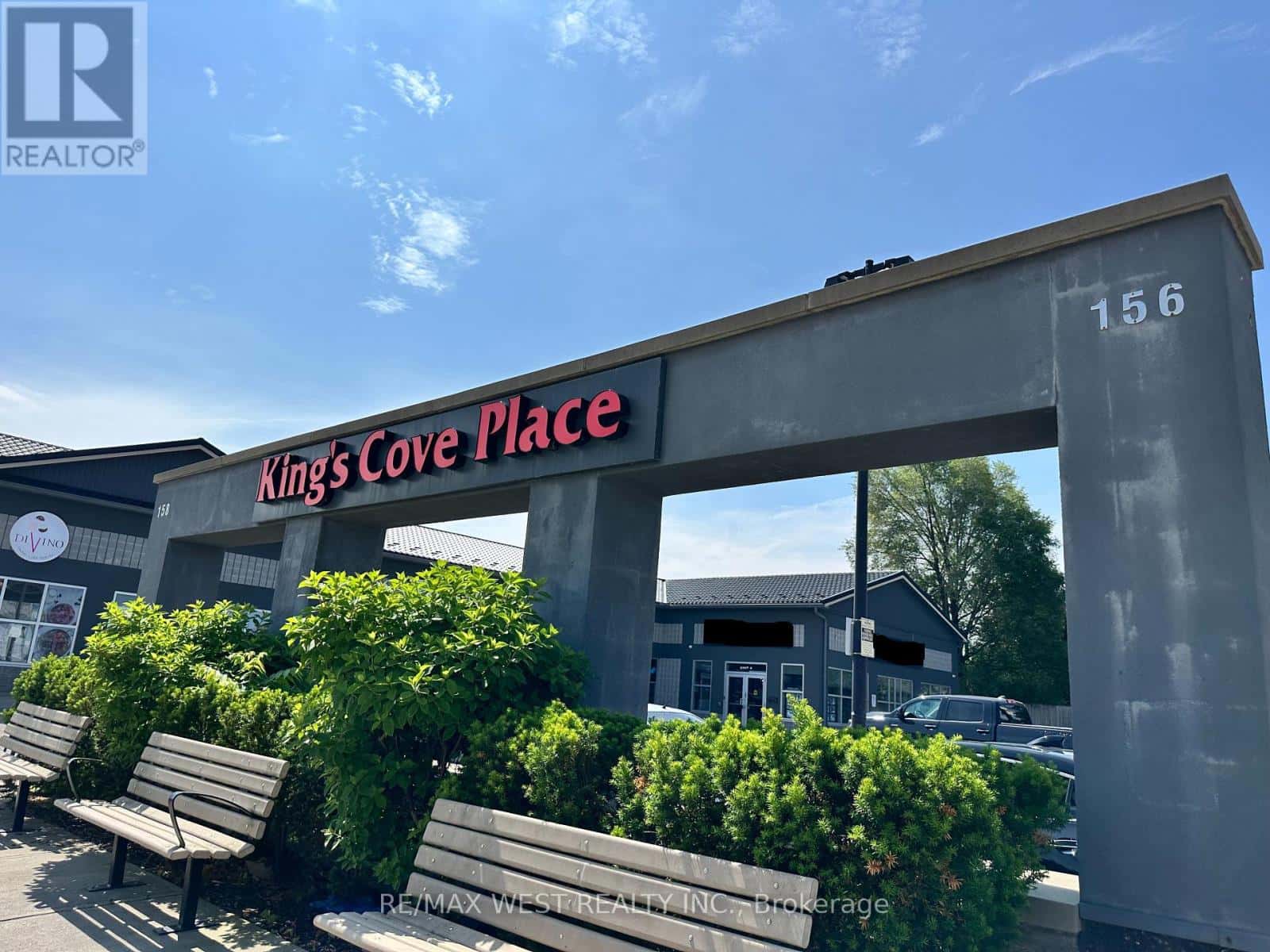 4 - 158 GUELPH STREET — Halton Hills (Georgetown), Ontario - Photo 2 of 2