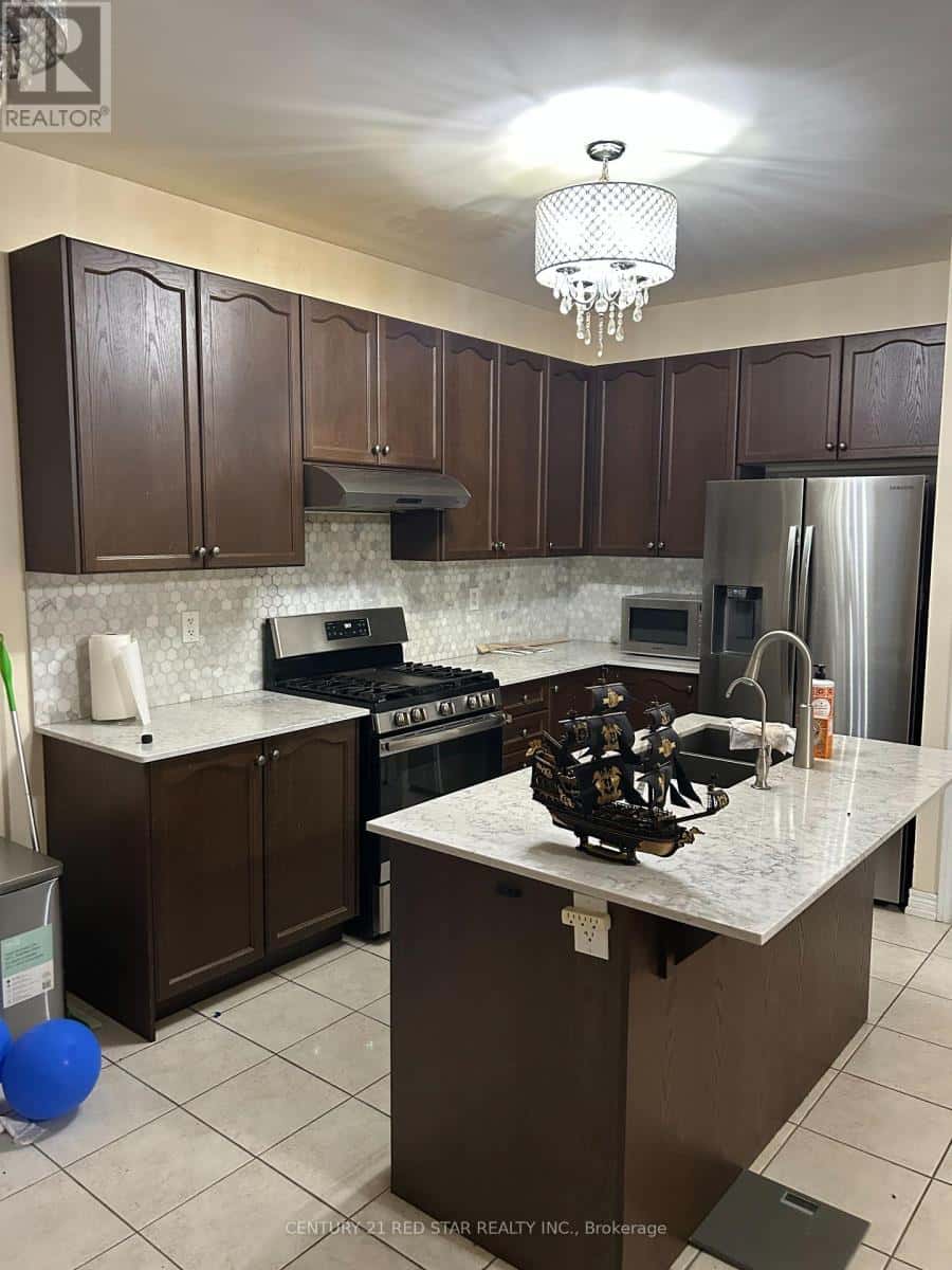 Brampton (Credit Valley) — Brampton (Credit Valley) - Photo 2 of 8