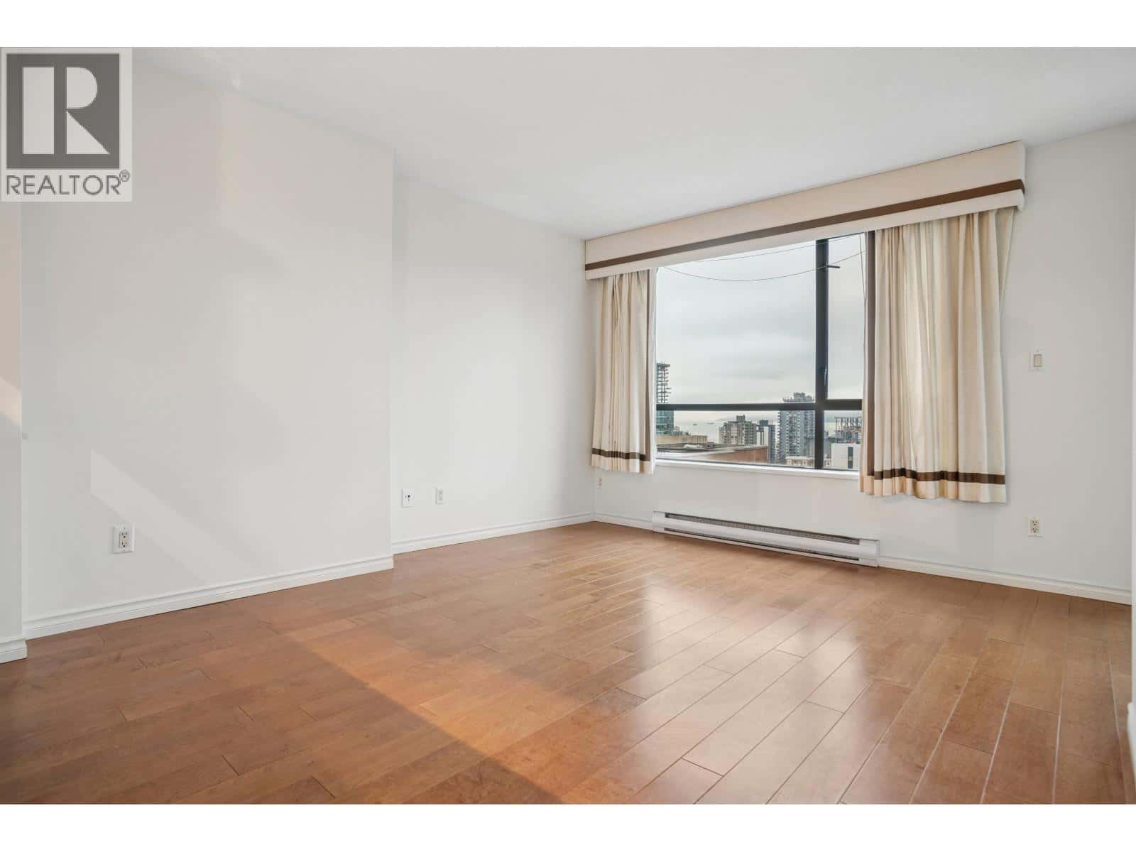 2409 1189 HOWE STREET — Vancouver, British Columbia - Photo 2 of 24