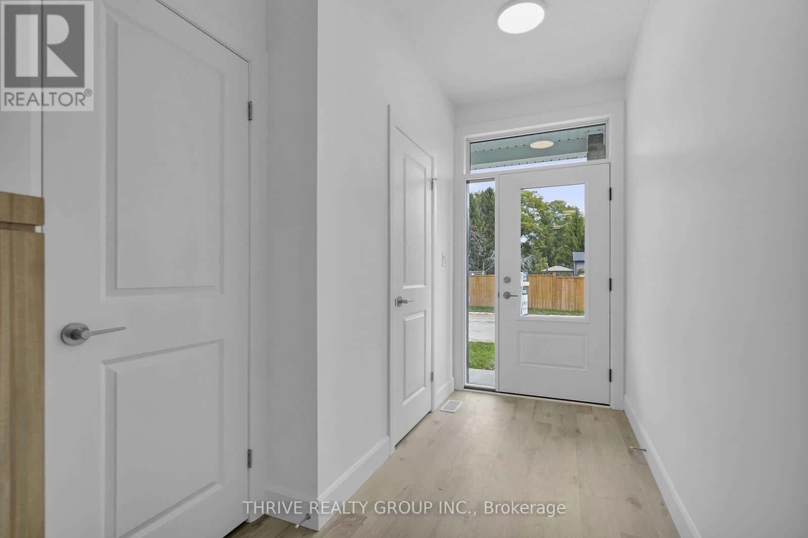 9 - 279 HILL STREET — Central Elgin (Port Stanley), Ontario - Photo 5 of 41