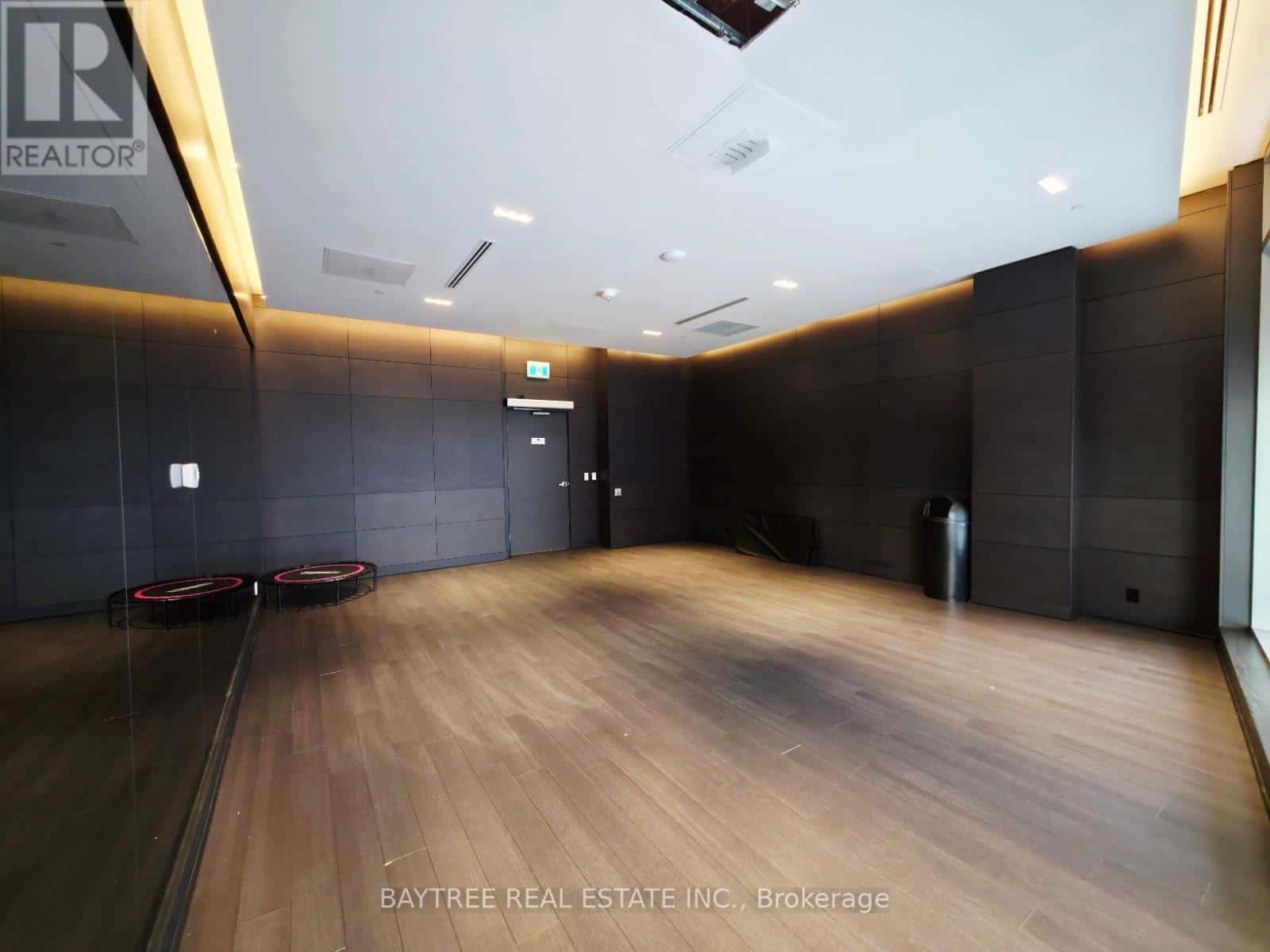 Toronto (Mount Pleasant West) — Toronto (Mount Pleasant West) - Photo 4 of 19