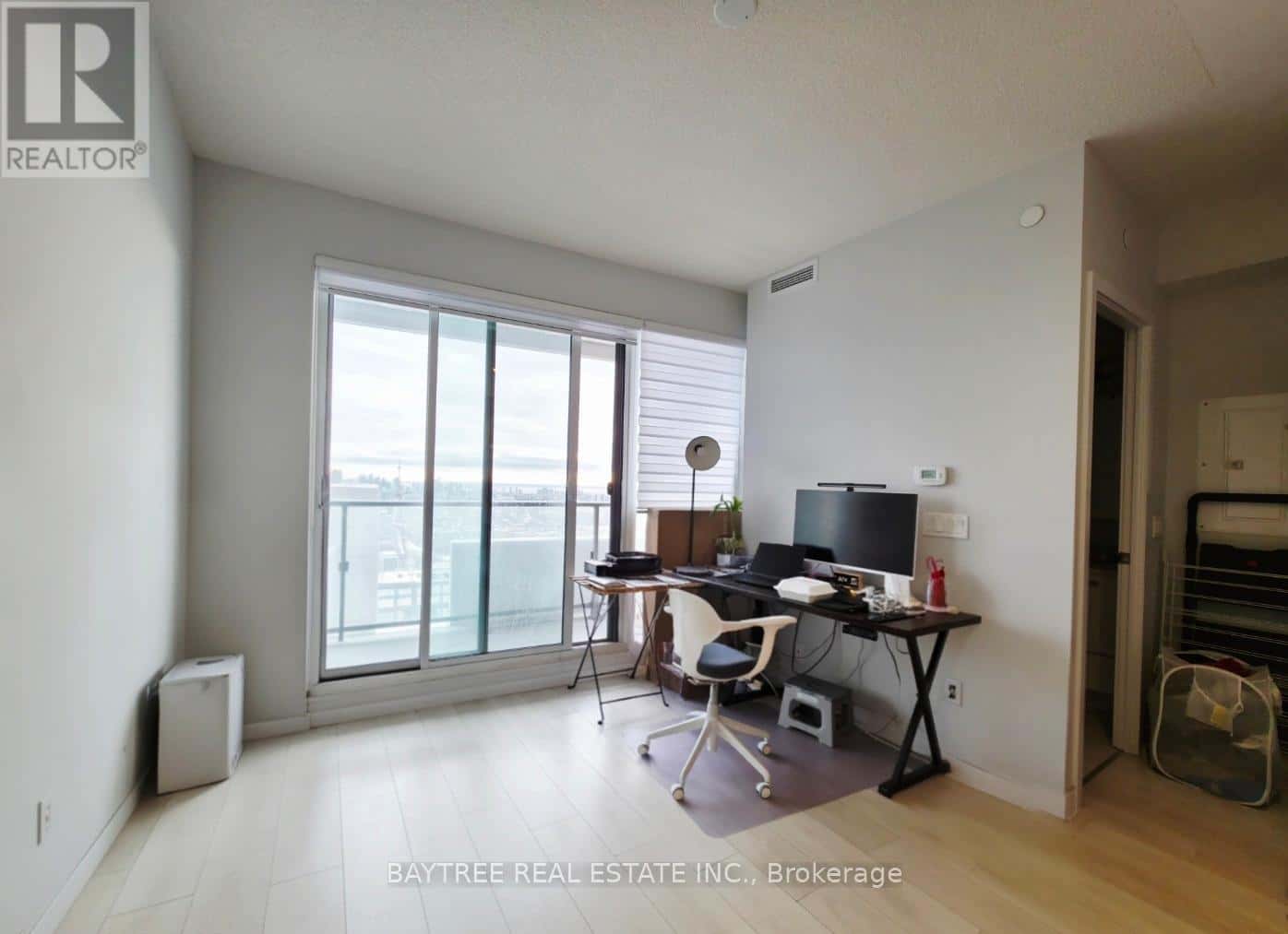 Toronto (Mount Pleasant West) — Toronto (Mount Pleasant West) - Photo 2 of 19