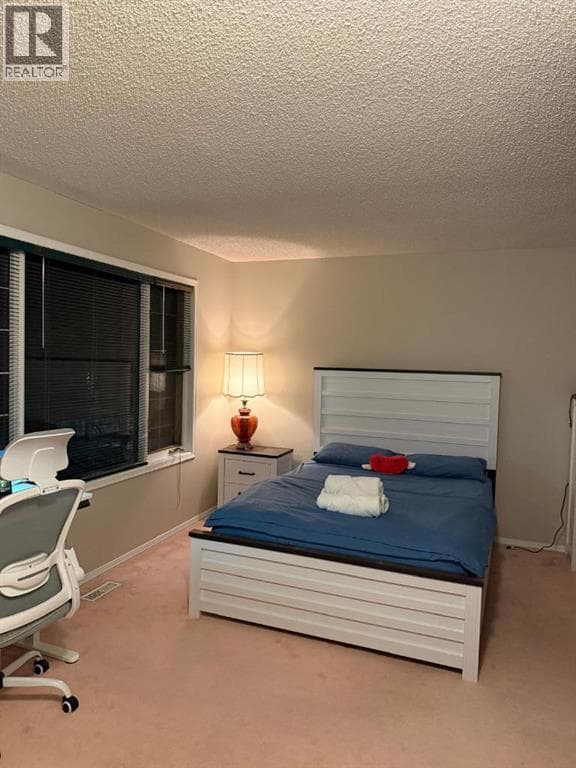 Calgary — Calgary - Main photo