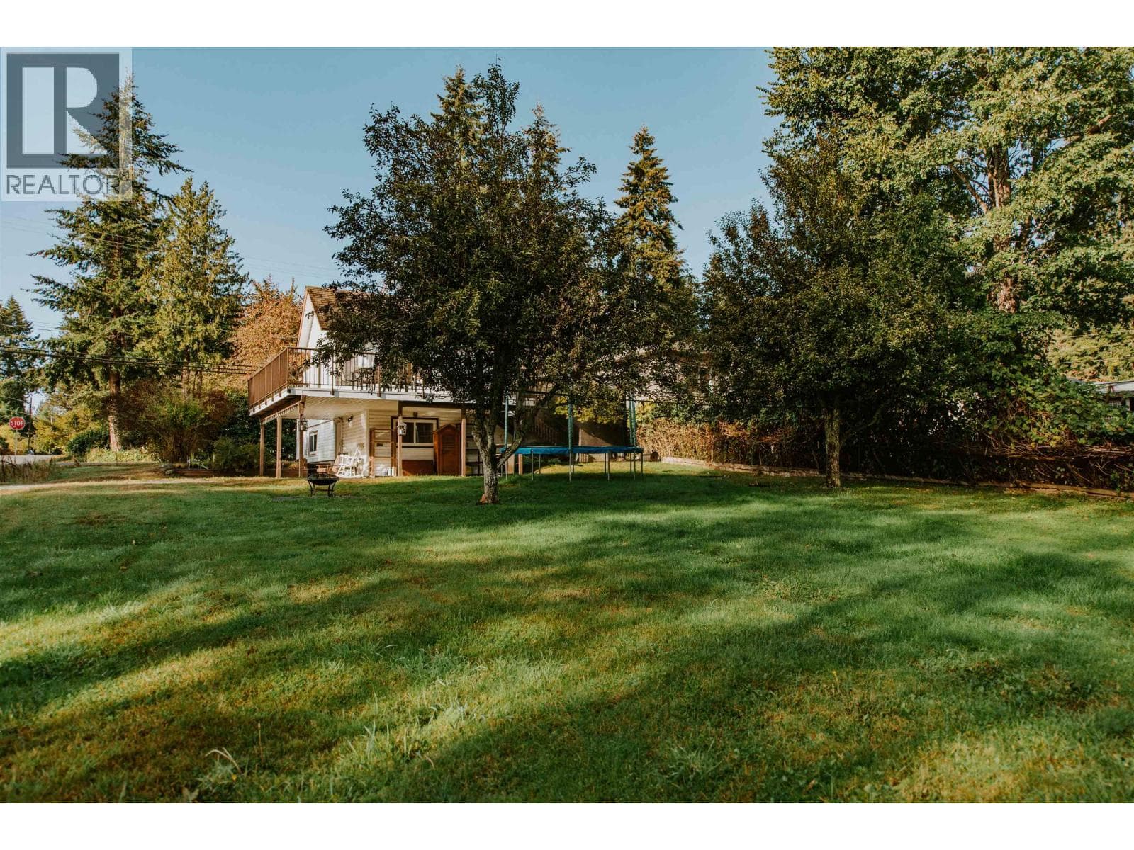 Gibsons — Gibsons - Main photo