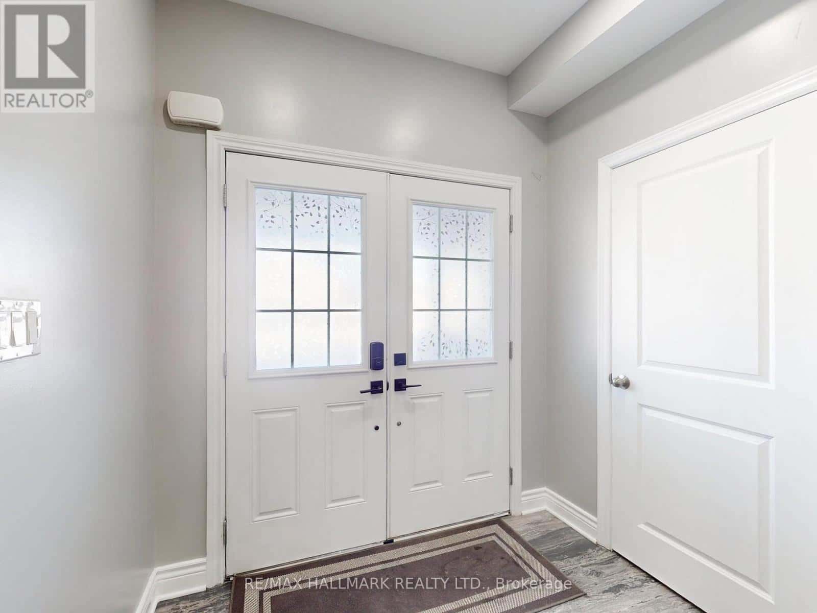 Orillia — Orillia - Photo 5 of 44