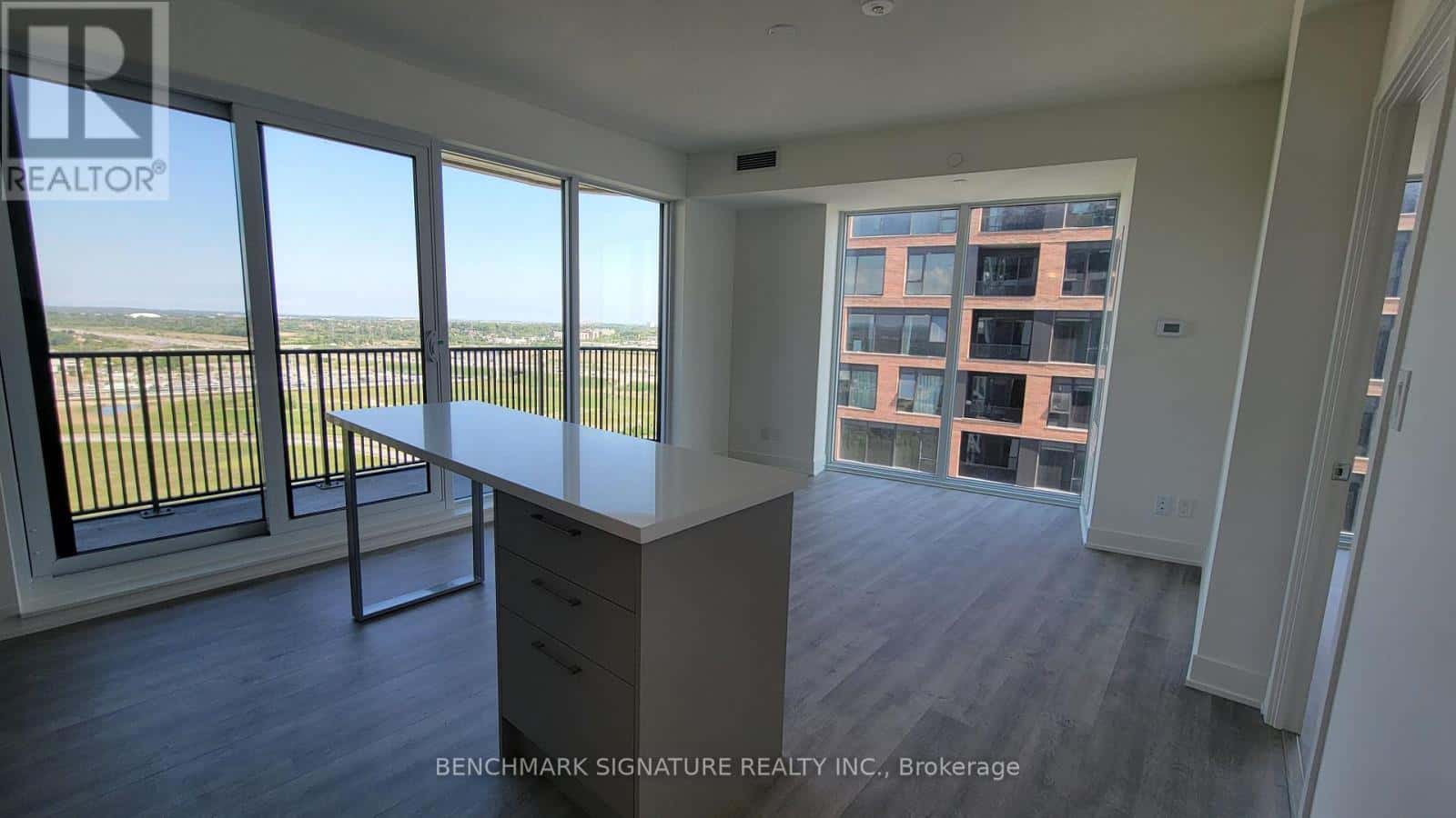 Markham (Unionville) — Markham (Unionville) - Photo 4 of 17