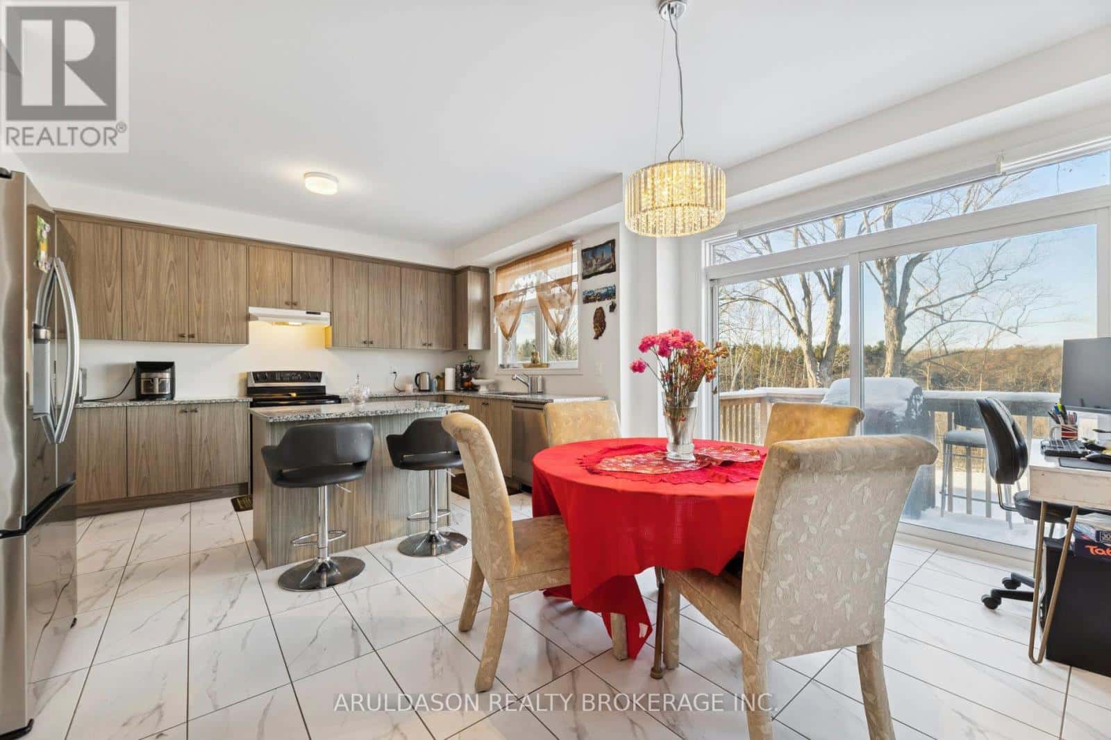 Cobourg — Cobourg - Photo 5 of 27