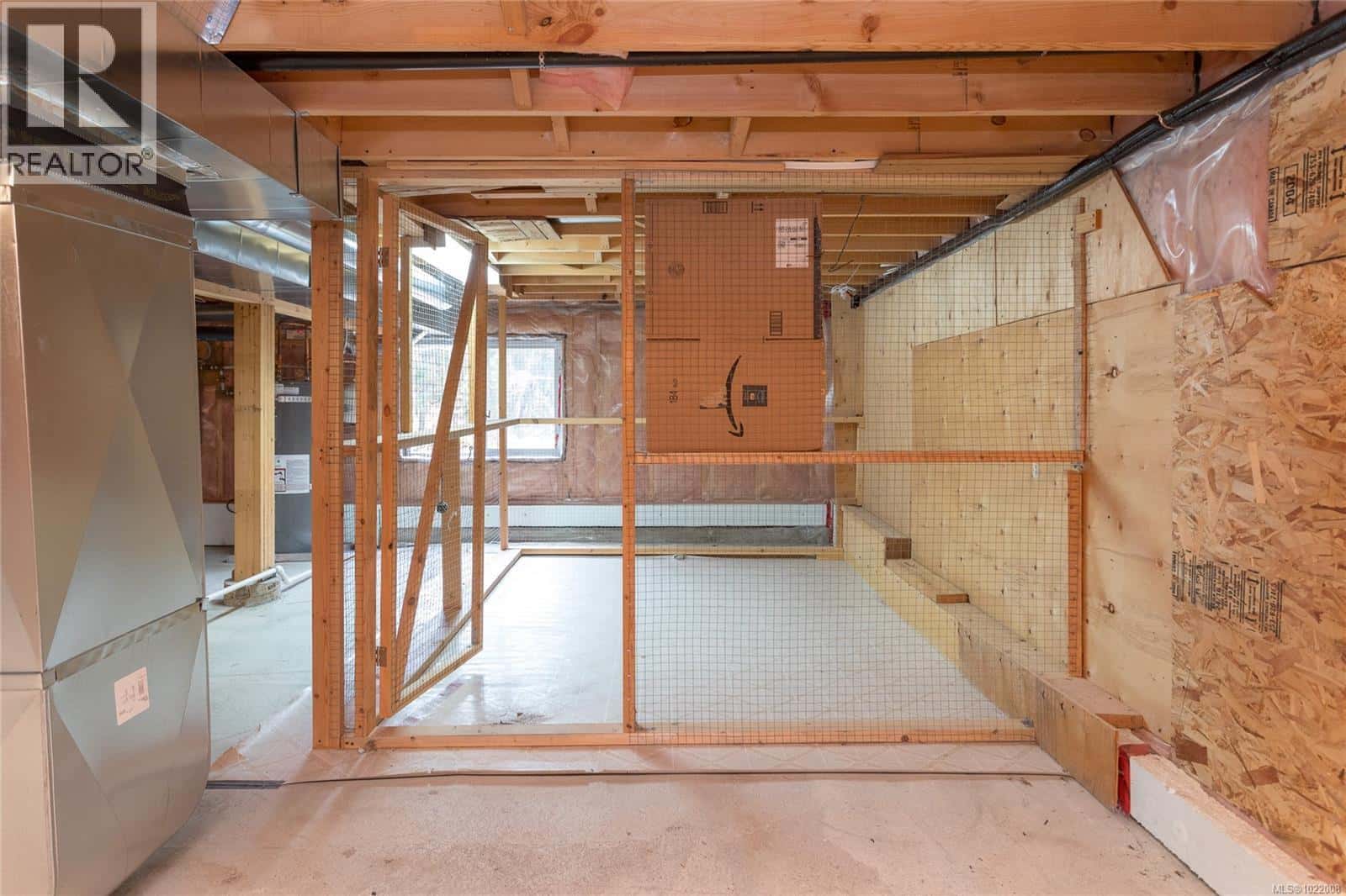 3715 Munn Rd — Highlands - Photo 4 of 64