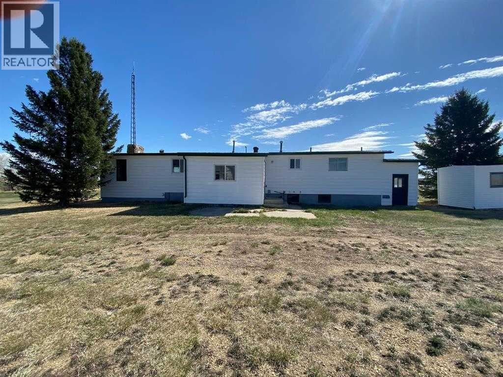 253080 A & 253080 B Range Road 182 — Rural Wheatland County, Alberta - Main photo