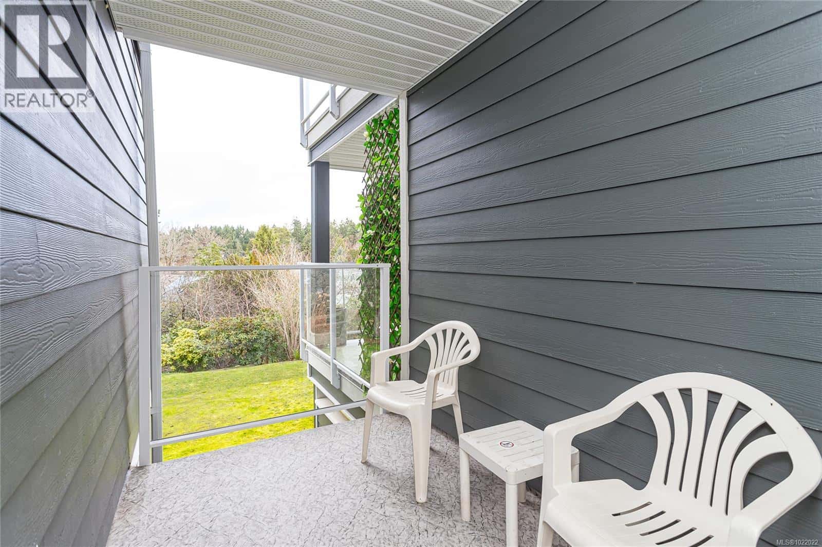 Nanoose Bay — Nanoose Bay - Photo 2 of 55