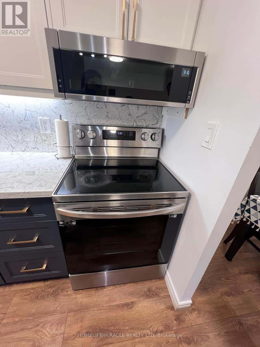 105 - 5 SHADY GOLFWAY — Toronto (Flemingdon Park), Ontario - Photo 4 of 50