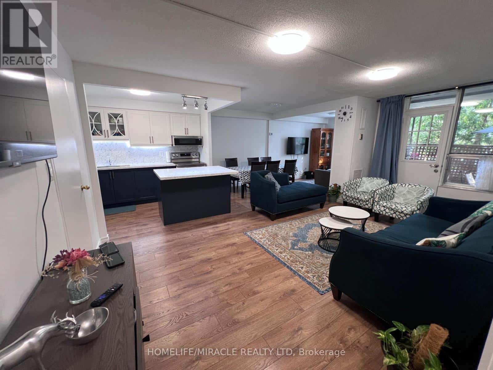 105 - 5 SHADY GOLFWAY — Toronto (Flemingdon Park), Ontario - Photo 5 of 50