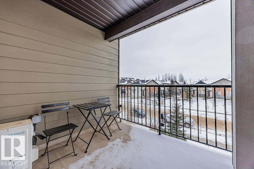 Edmonton — Edmonton - Photo 4 of 33